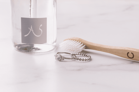 5 Tips to Keep Your Jewelry Shining